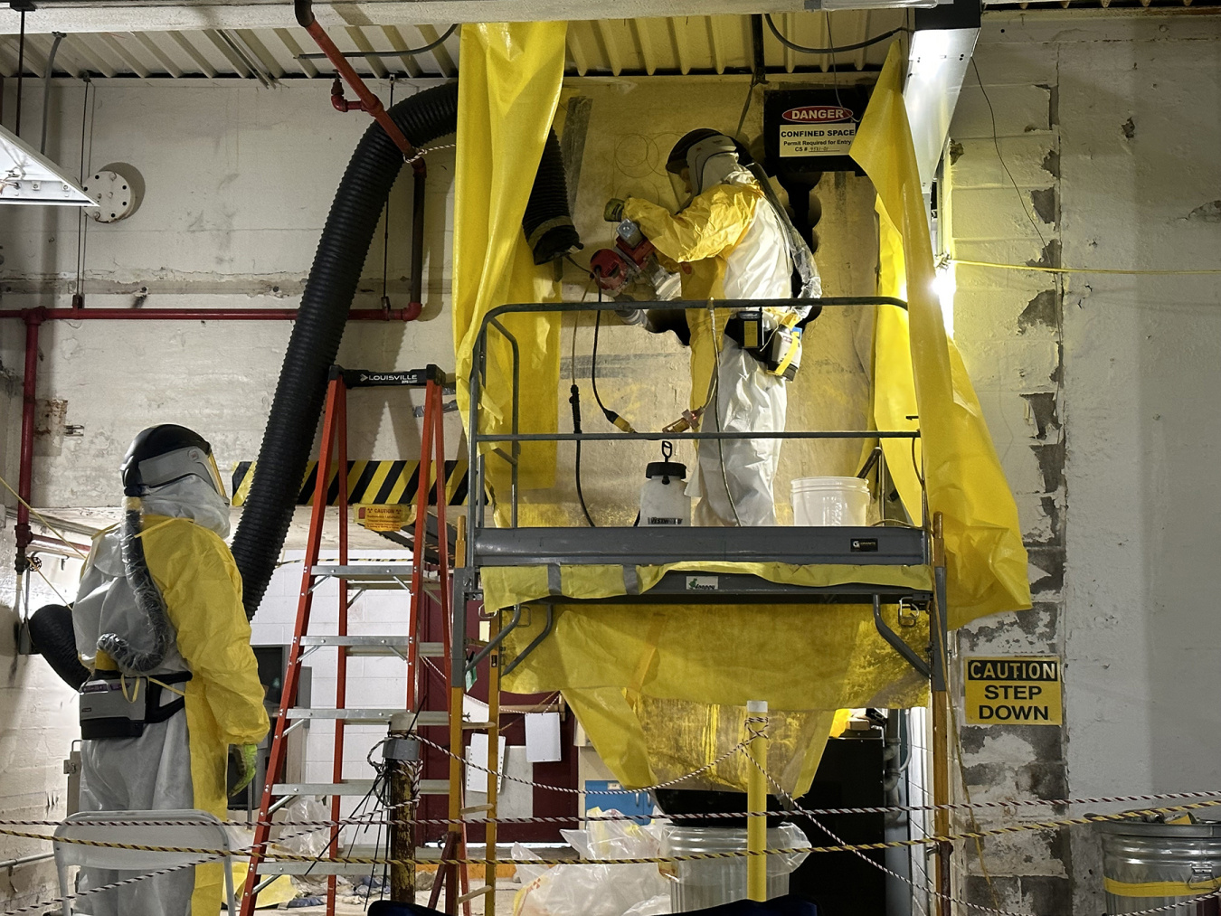 In a First, Oak Ridge Crews Tackle Multiple Demolition Projects at